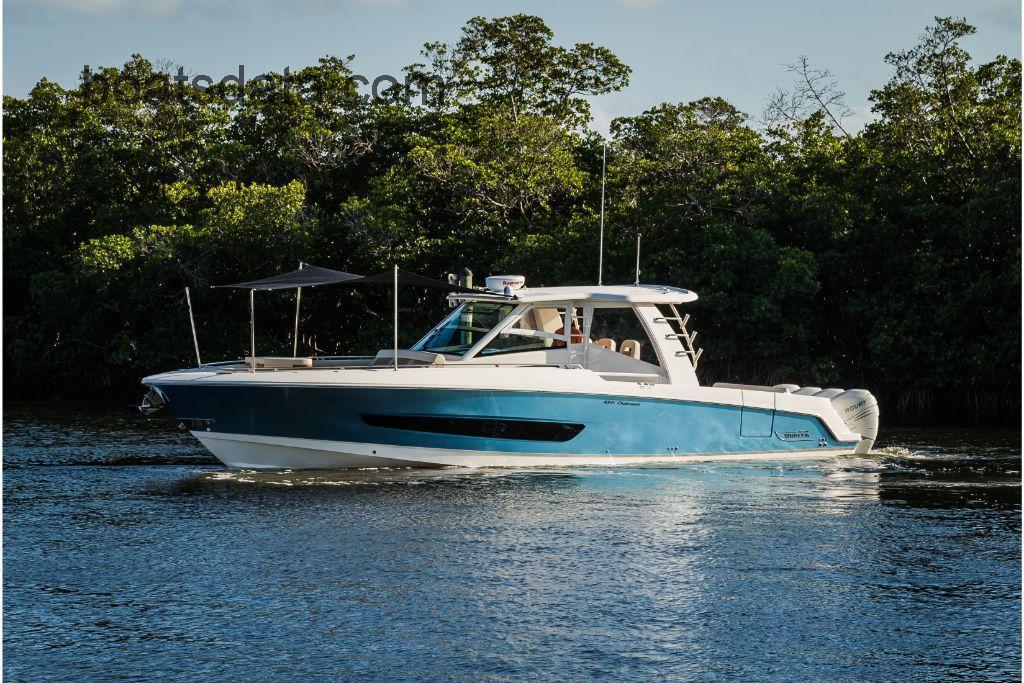 Boston Whaler 420OR tv detailed specifications and features