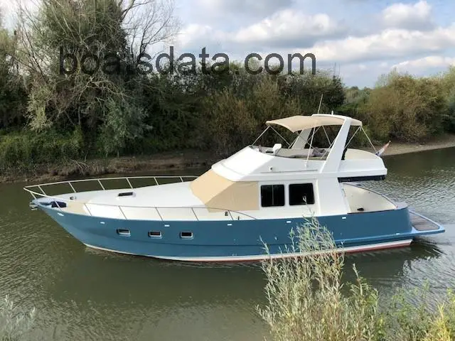 Custom Almarine 1500 Flybridge Technical Data 